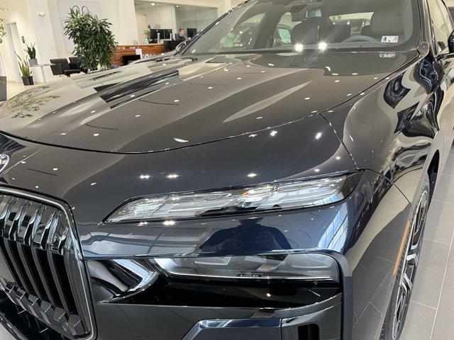 new 2025 BMW i7 car
