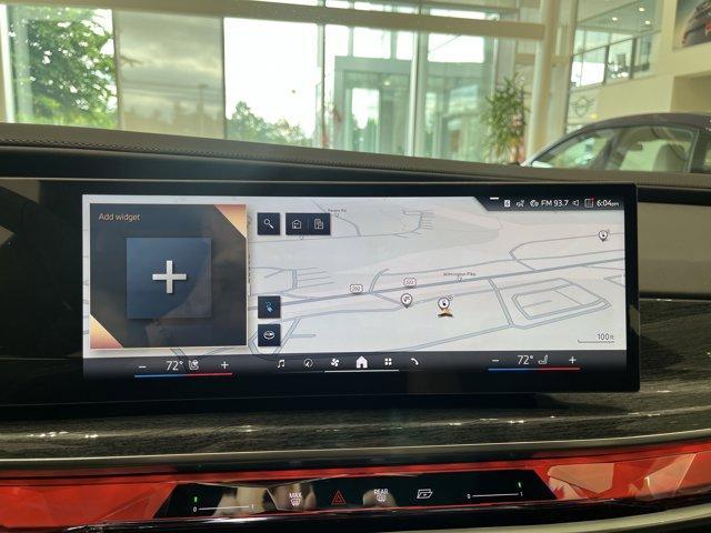 new 2025 BMW i7 car