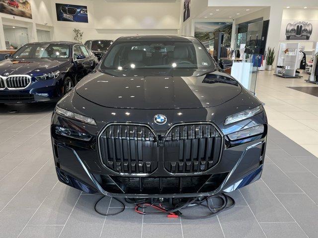 new 2025 BMW i7 car