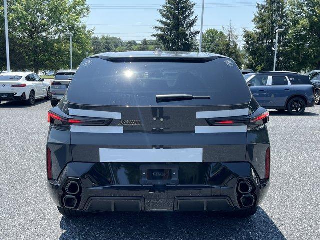 new 2025 BMW XM car