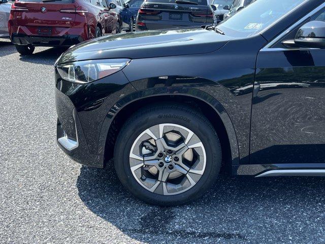 new 2025 BMW X1 car
