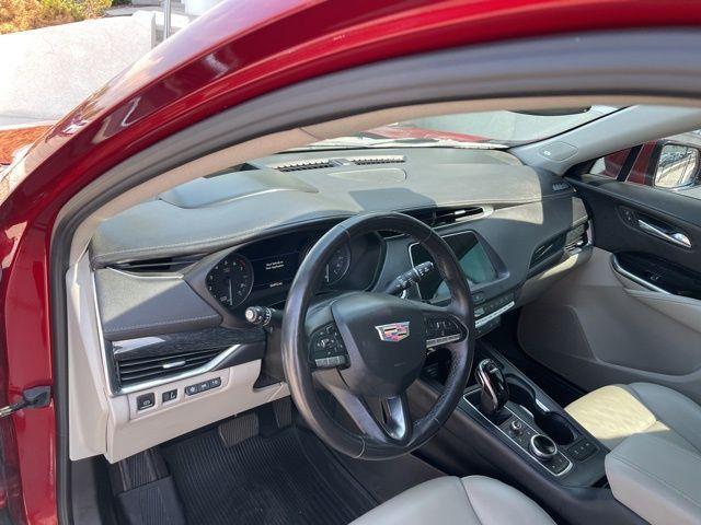 used 2021 Cadillac XT4 car, priced at $26,500