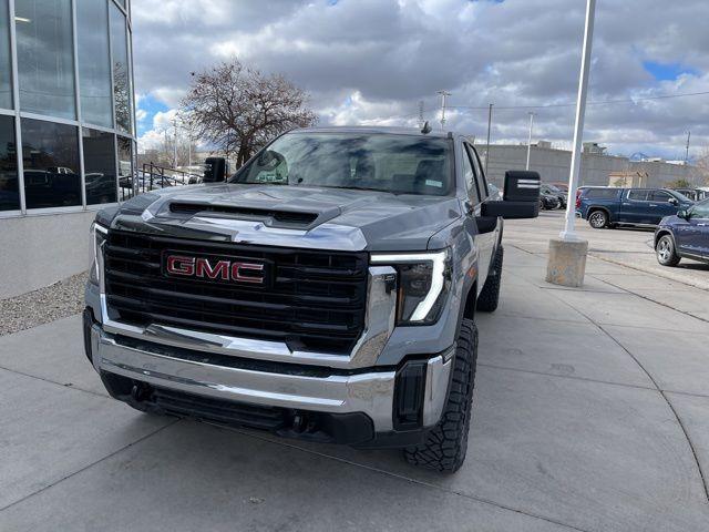 new 2024 GMC Sierra 2500 car, priced at $71,768