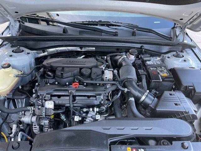 used 2022 Kia K5 car