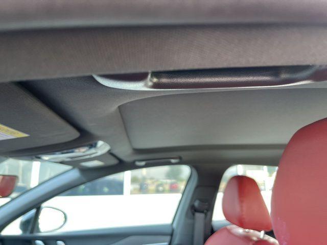 used 2022 Kia K5 car