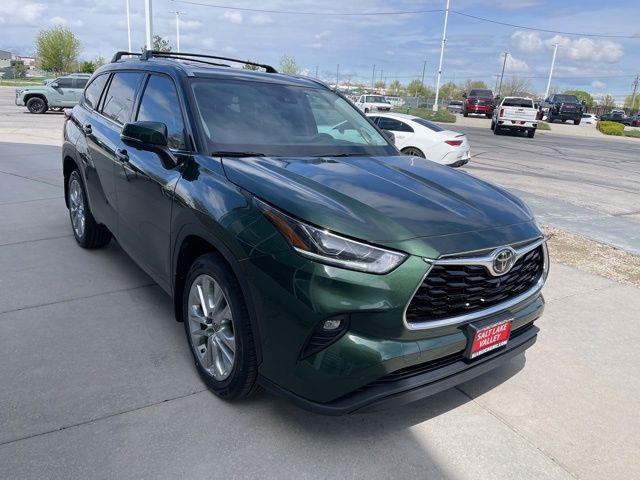 used 2023 Toyota Highlander car, priced at $42,000