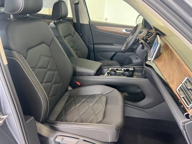 new 2025 Volkswagen Atlas car, priced at $46,622
