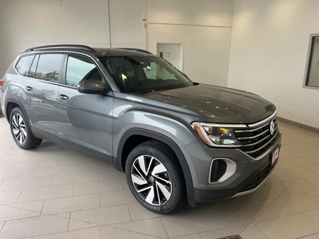 new 2025 Volkswagen Atlas car, priced at $46,622