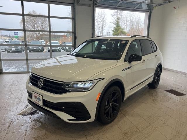 new 2024 Volkswagen Tiguan car, priced at $35,404