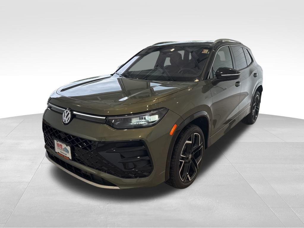 new 2025 Volkswagen Tiguan car, priced at $42,731
