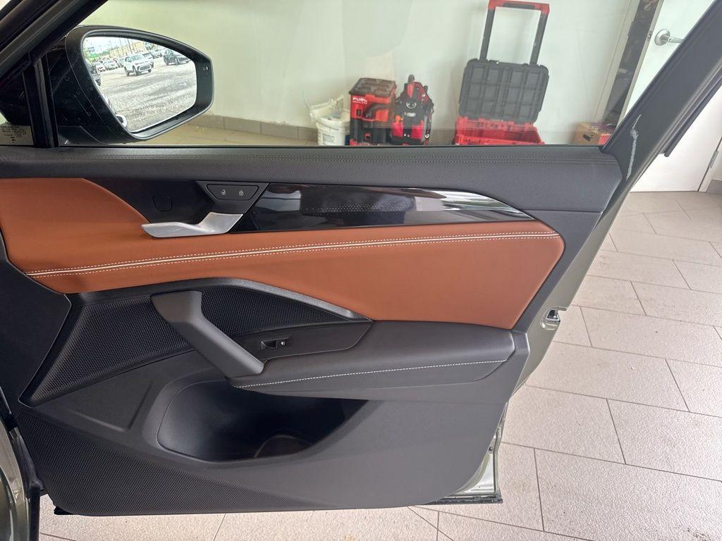 new 2025 Volkswagen Tiguan car, priced at $42,731