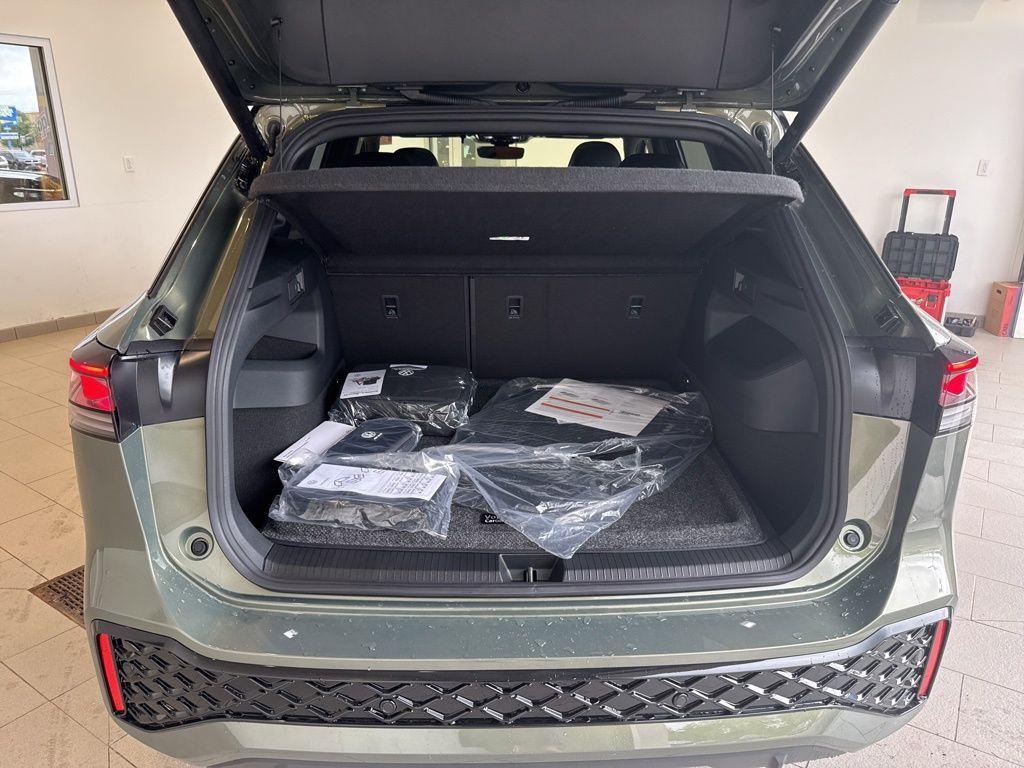 new 2025 Volkswagen Tiguan car, priced at $42,731