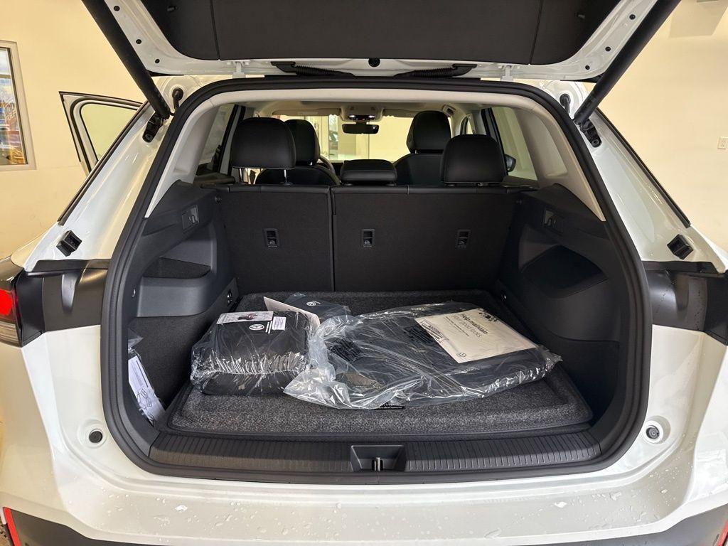 new 2026 Volkswagen Tiguan car, priced at $38,897