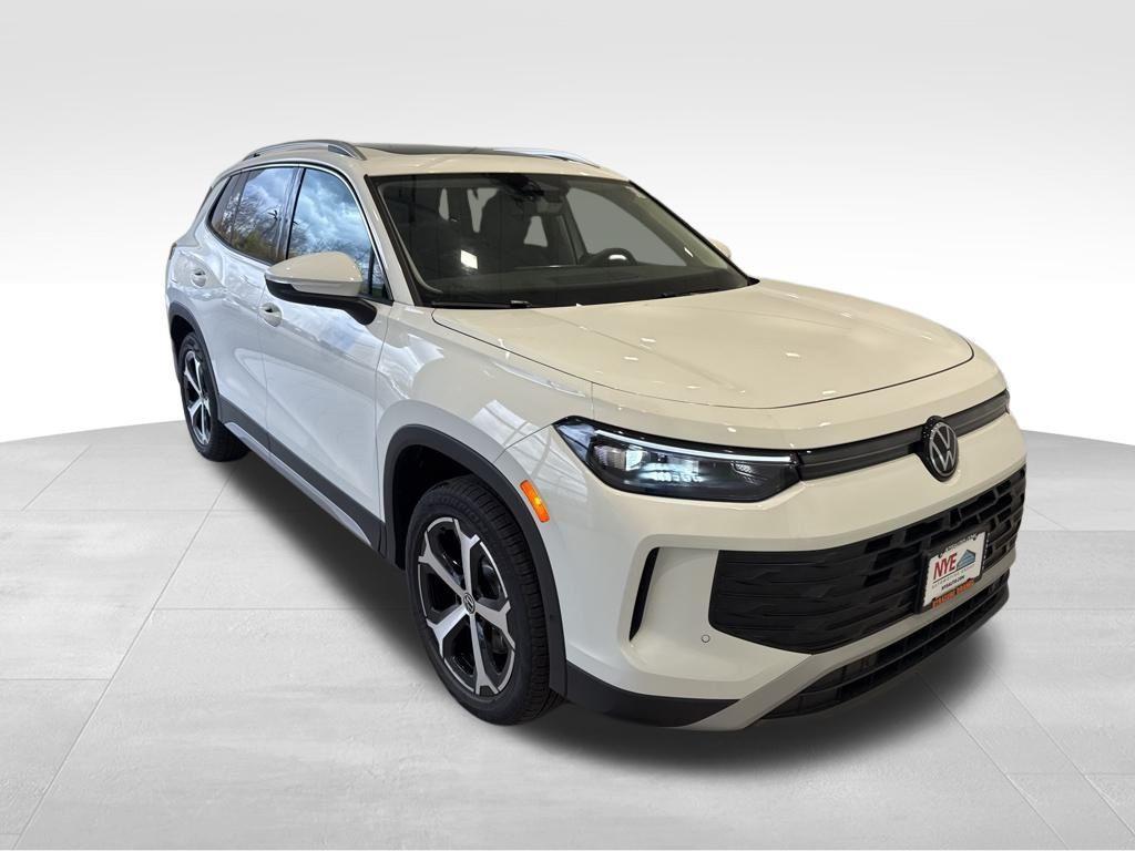 new 2026 Volkswagen Tiguan car, priced at $38,897