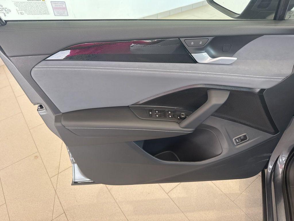new 2025 Volkswagen Tiguan car, priced at $37,271