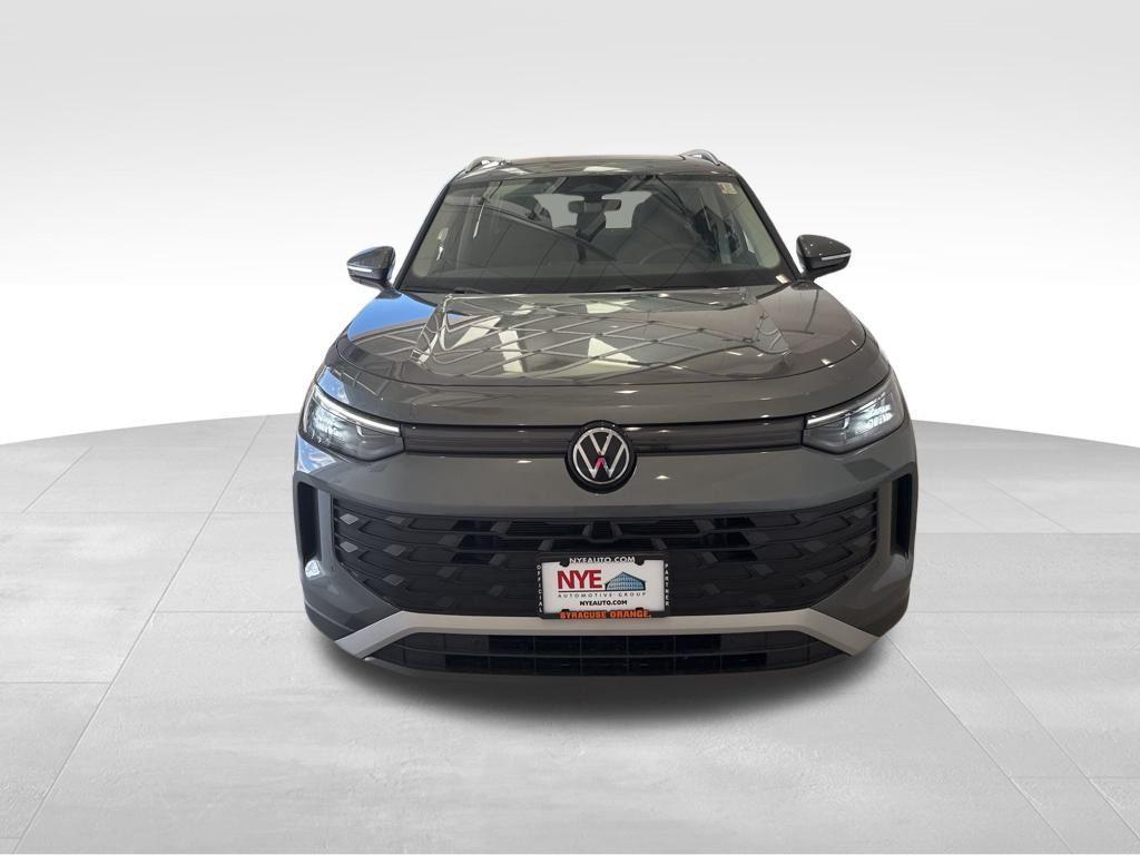 new 2025 Volkswagen Tiguan car, priced at $37,271
