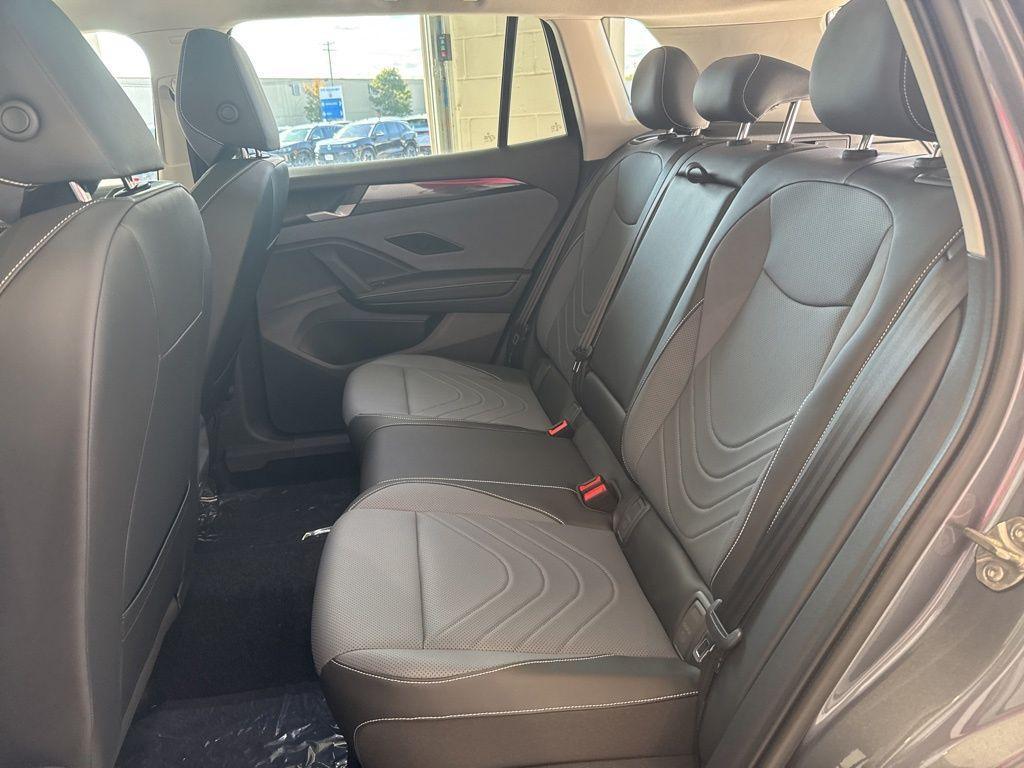 new 2025 Volkswagen Tiguan car, priced at $37,271