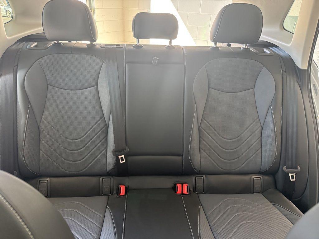 new 2025 Volkswagen Tiguan car, priced at $37,271