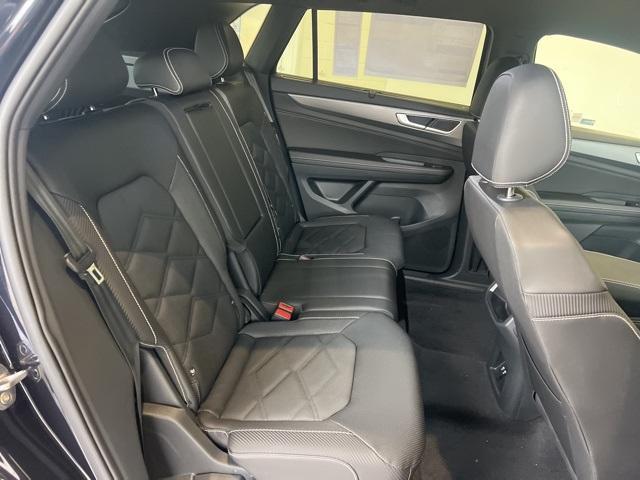 new 2025 Volkswagen Atlas Cross Sport car, priced at $44,586
