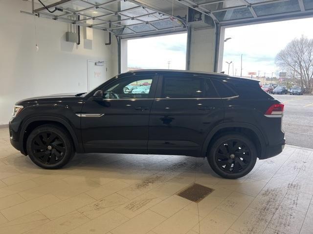 new 2025 Volkswagen Atlas Cross Sport car, priced at $44,586