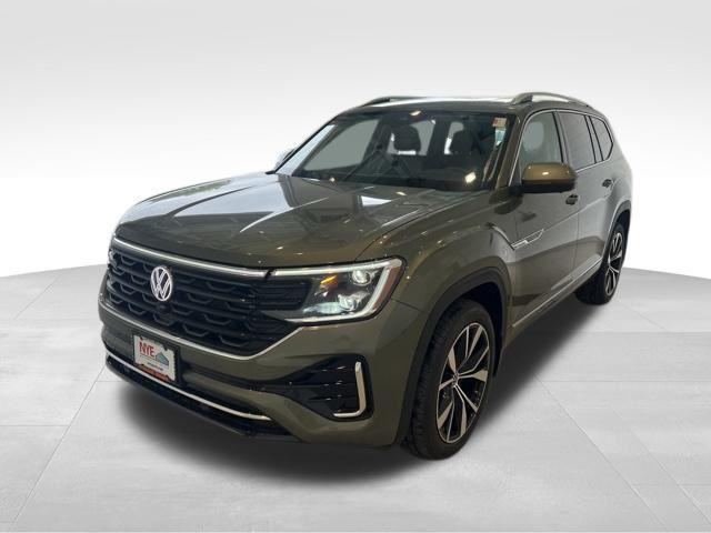 new 2025 Volkswagen Atlas car, priced at $55,301