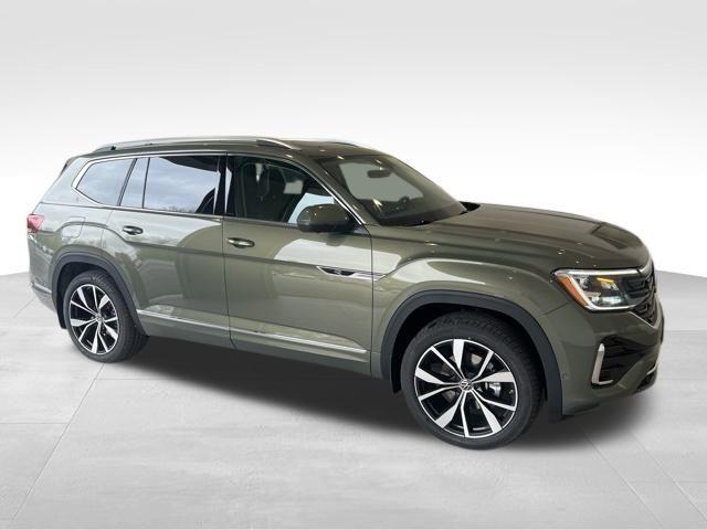 new 2025 Volkswagen Atlas car, priced at $55,301