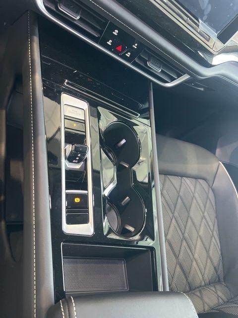 new 2025 Volkswagen Atlas car, priced at $55,301