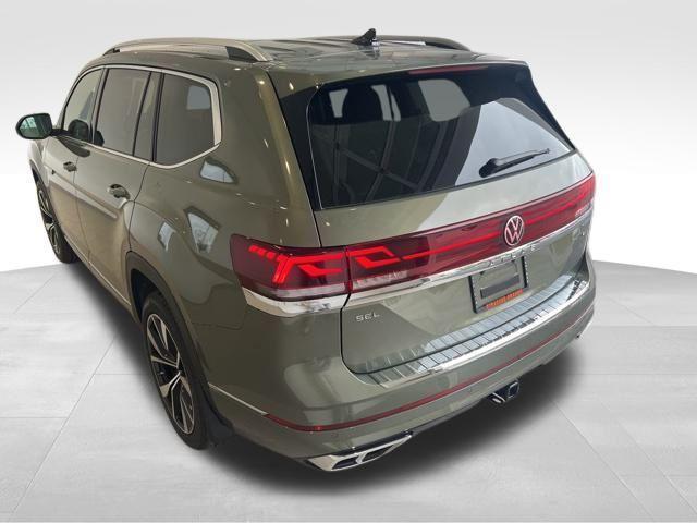 new 2025 Volkswagen Atlas car, priced at $55,301