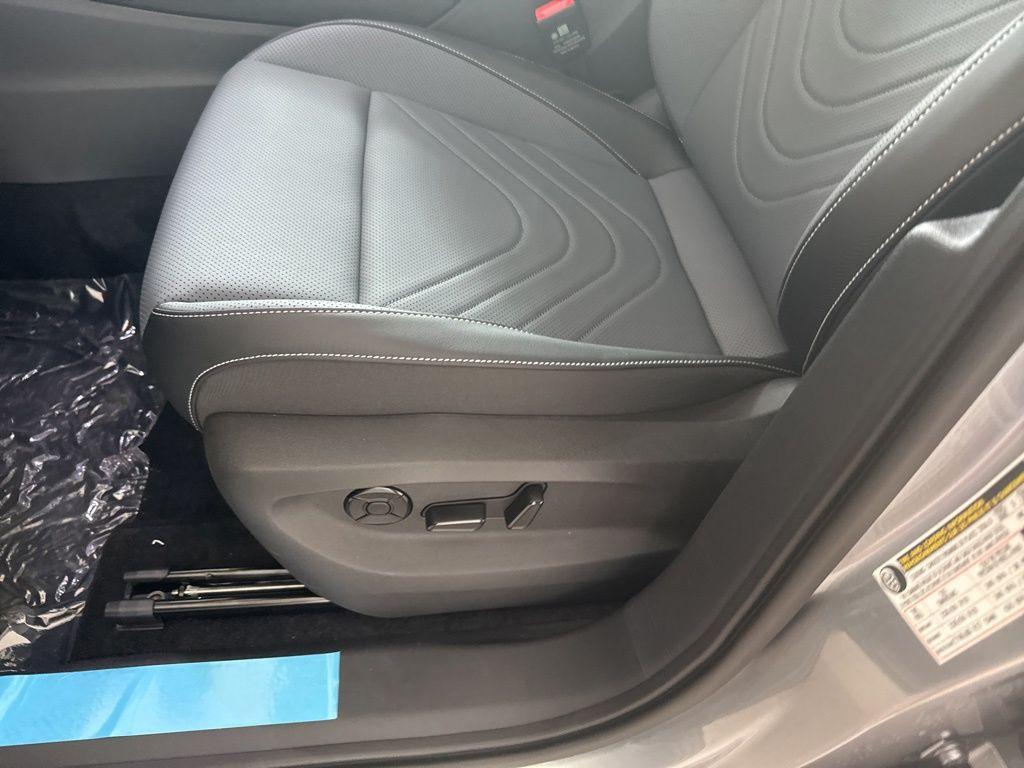 new 2025 Volkswagen Tiguan car, priced at $36,521