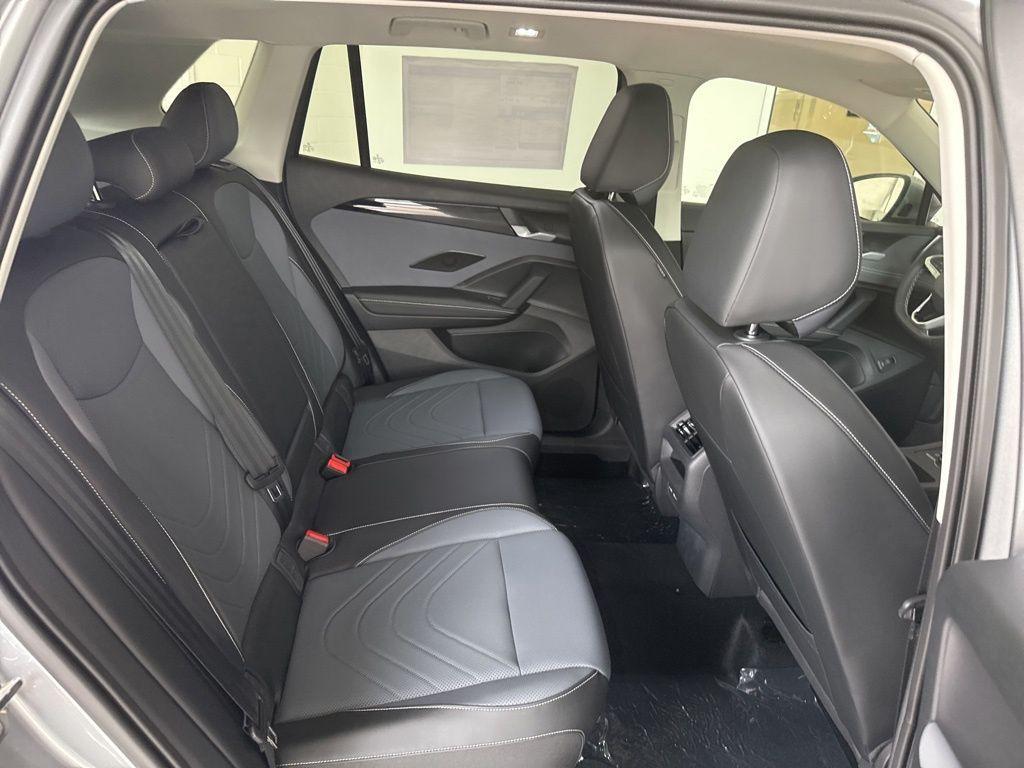 new 2025 Volkswagen Tiguan car, priced at $36,521