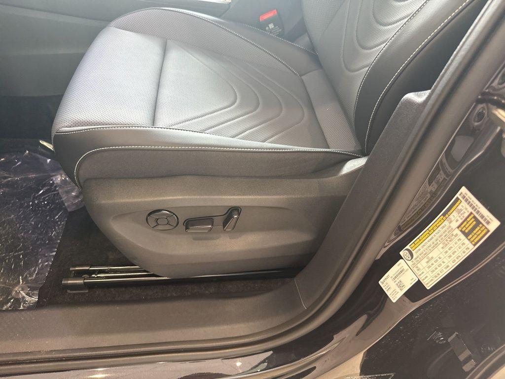 new 2025 Volkswagen Tiguan car, priced at $39,437
