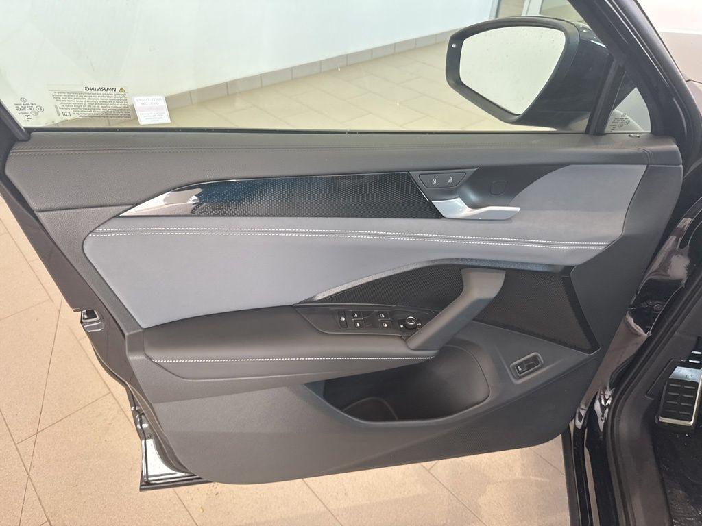 new 2025 Volkswagen Tiguan car, priced at $39,437
