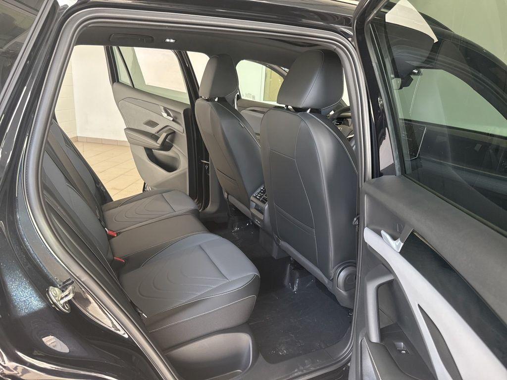 new 2025 Volkswagen Tiguan car, priced at $39,437