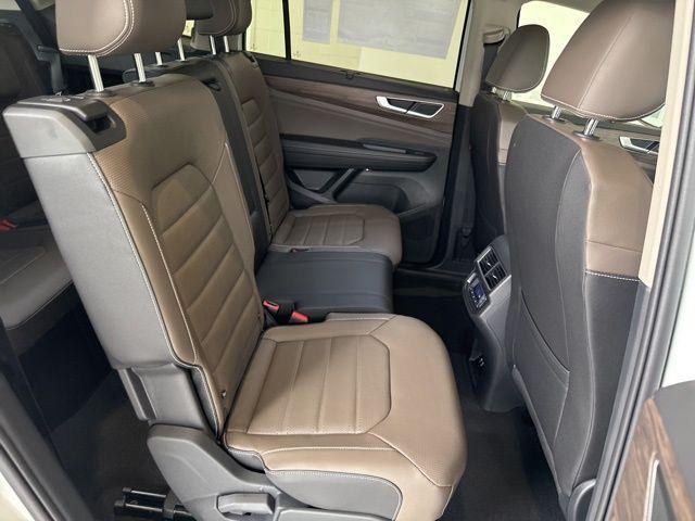 new 2025 Volkswagen Atlas car, priced at $51,586