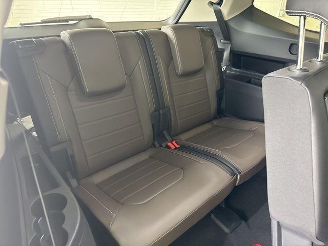 new 2025 Volkswagen Atlas car, priced at $51,586