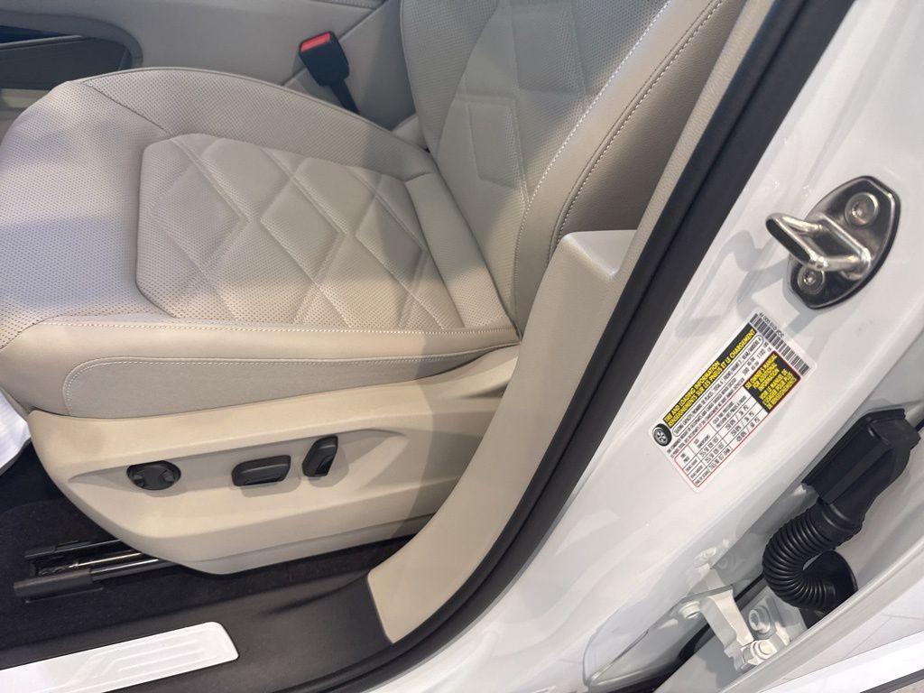 new 2026 Volkswagen Atlas car, priced at $50,120