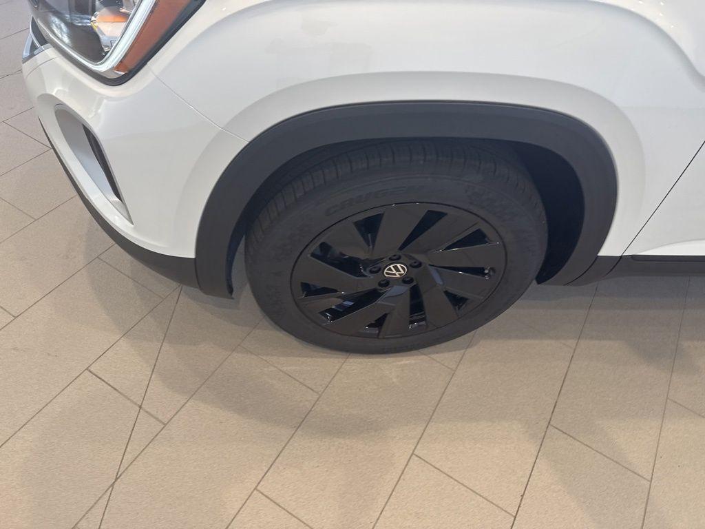 new 2026 Volkswagen Atlas car, priced at $50,120