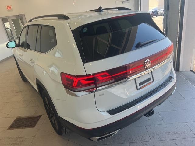 new 2025 Volkswagen Atlas car, priced at $47,095