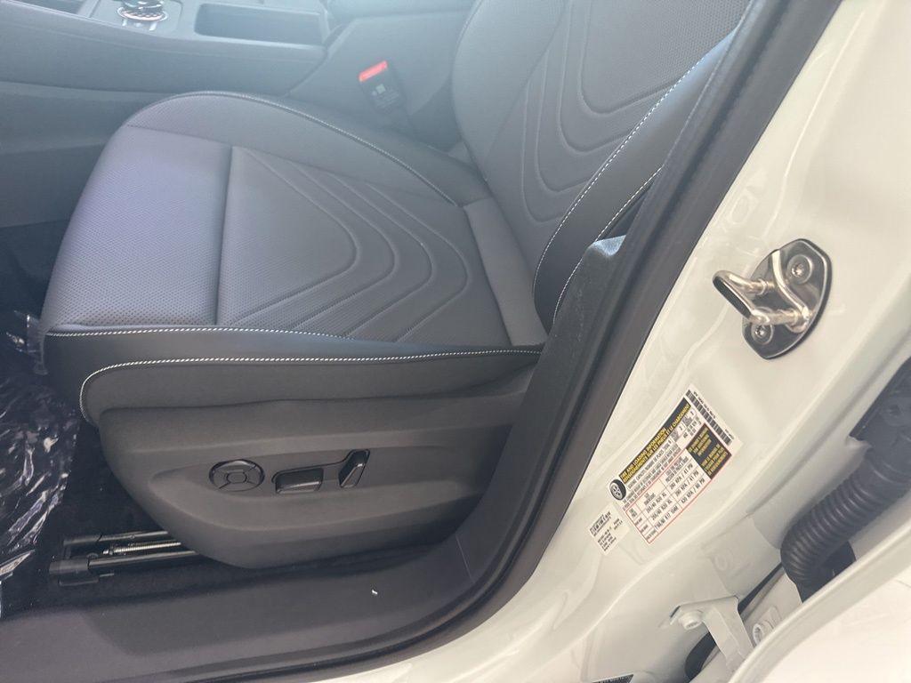 new 2025 Volkswagen Tiguan car, priced at $40,681