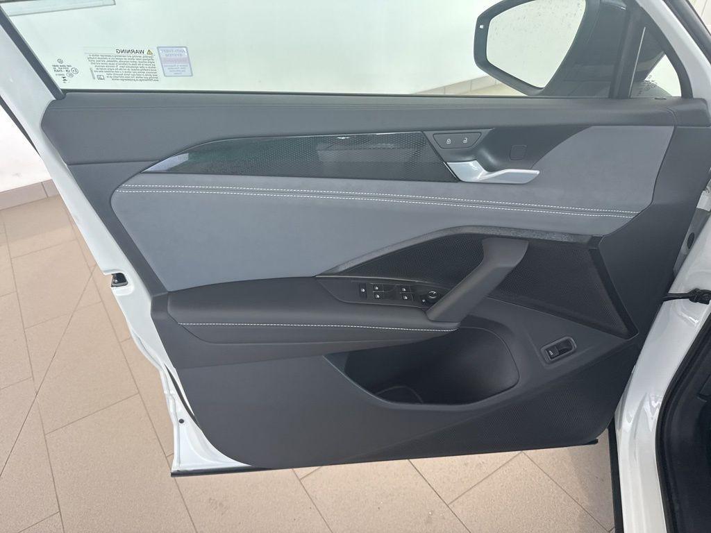 new 2025 Volkswagen Tiguan car, priced at $40,681