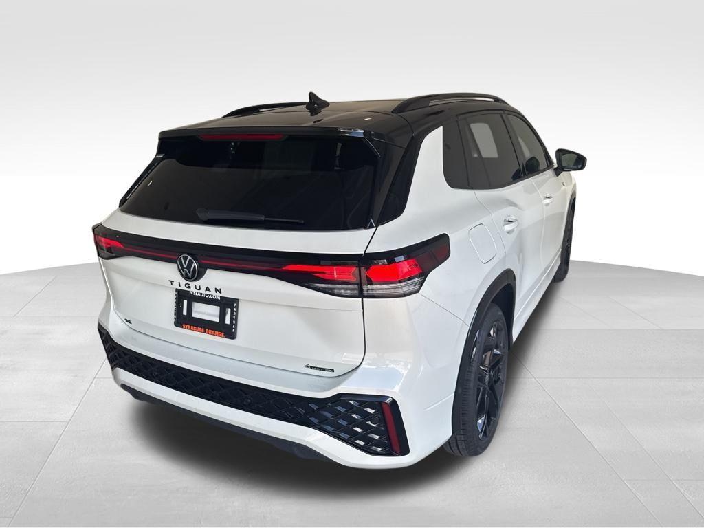 new 2025 Volkswagen Tiguan car, priced at $40,681