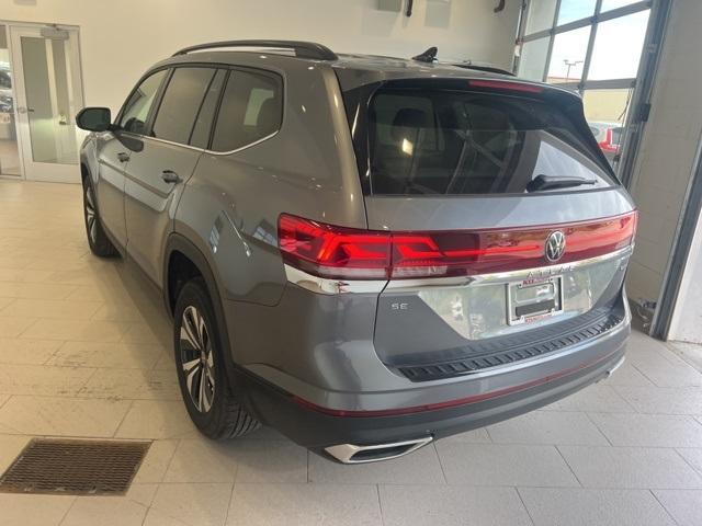 new 2024 Volkswagen Atlas car, priced at $37,038