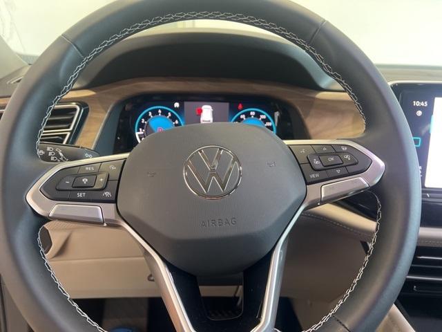 new 2024 Volkswagen Atlas car, priced at $37,038