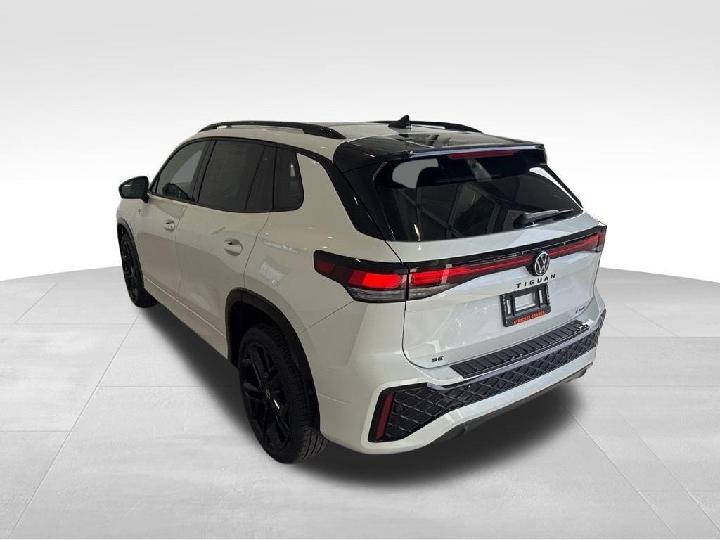 new 2025 Volkswagen Tiguan car, priced at $39,902