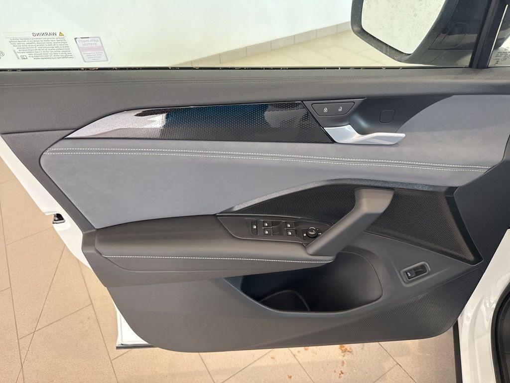 new 2025 Volkswagen Tiguan car, priced at $39,902