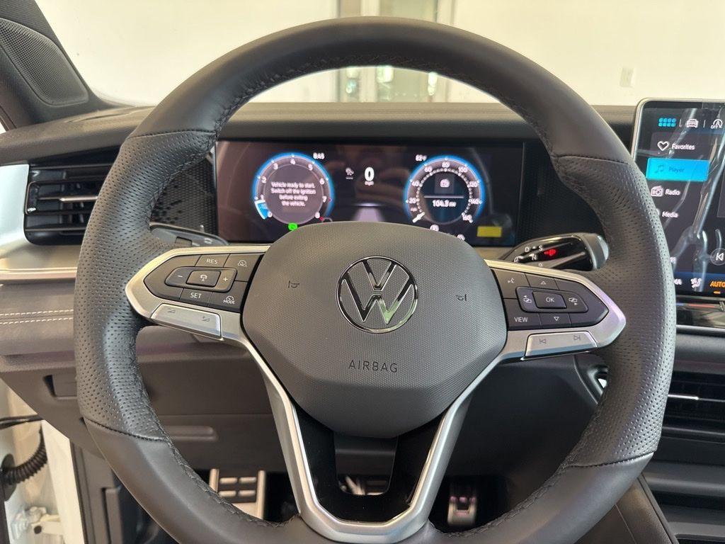 new 2025 Volkswagen Tiguan car, priced at $39,902
