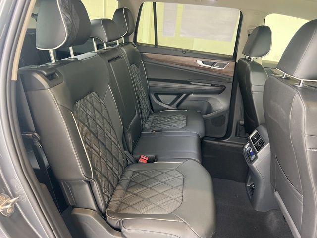 new 2025 Volkswagen Atlas car, priced at $54,536
