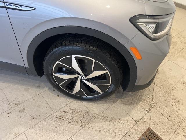 new 2024 Volkswagen ID.4 car, priced at $45,641