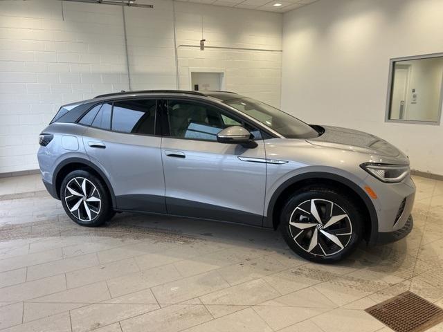 new 2024 Volkswagen ID.4 car, priced at $45,641