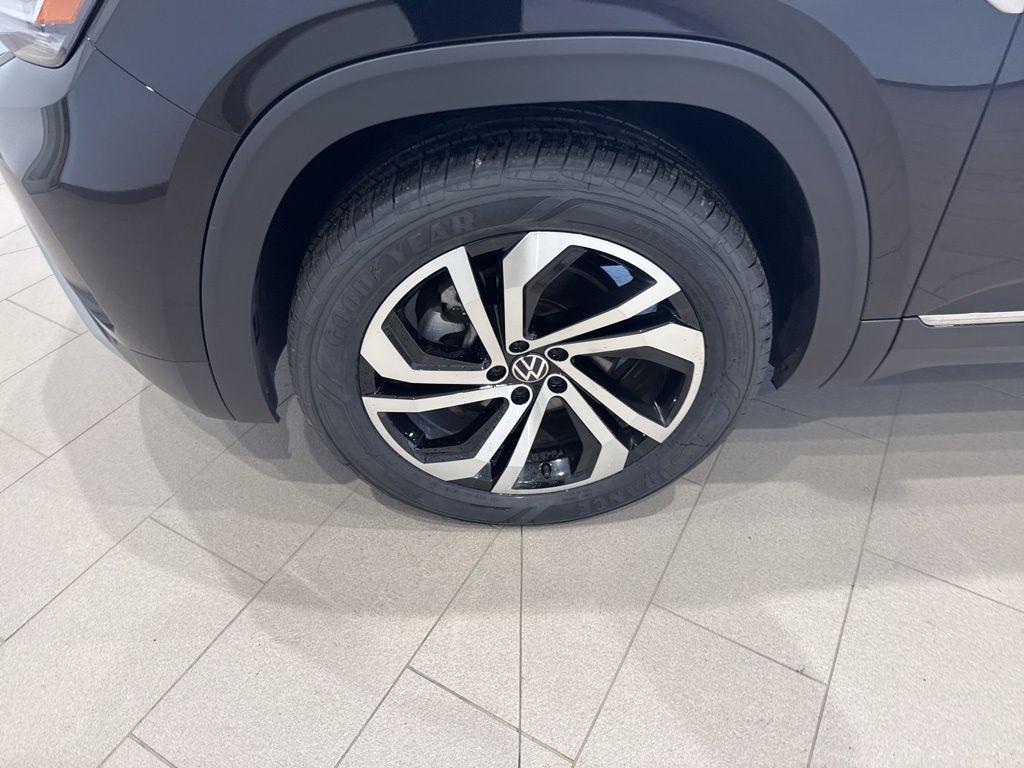 used 2023 Volkswagen Atlas Cross Sport car, priced at $32,988